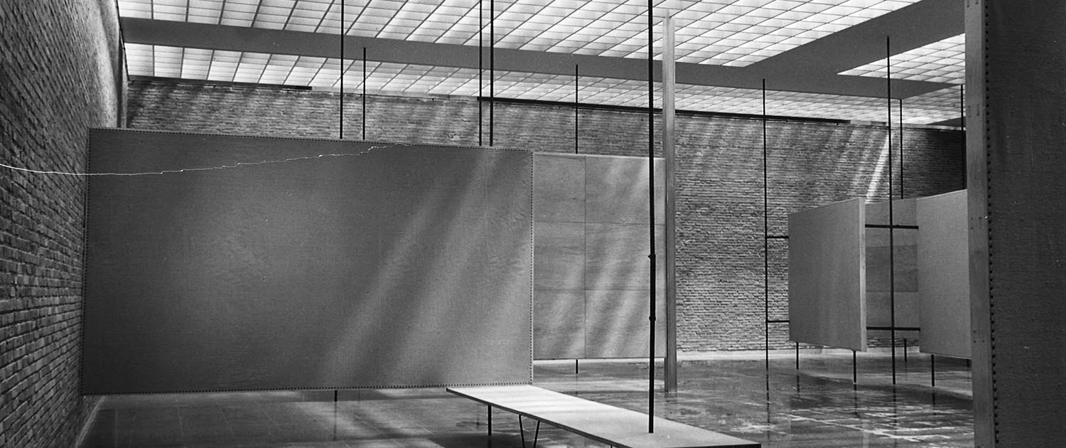 Salas del Museo de Arte Contemporáneo, Biblioteca Nacional. Madrid.